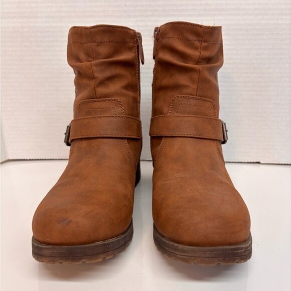 Brown and Gray Combat Boots with Knit Cuff and Buckle - Picture 4 of 10